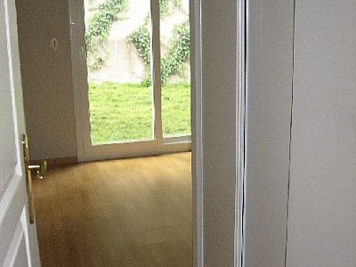 APPARTEMENT T4 A LOUER - ST ETIENNE BERGSON - 85 m2 - 880 € charges comprises par mois