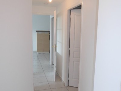 APPARTEMENT T4 A LOUER - ST ETIENNE BERGSON - 75 m2 - 790€ charges comprises par mois