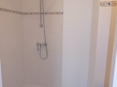 APPARTEMENT T4 A LOUER - ST ETIENNE BERGSON - 75 m2 - 790€ charges comprises par mois