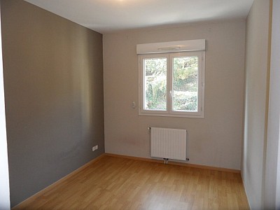 APPARTEMENT T4 A LOUER - ST ETIENNE BERGSON - 88 m2 - 865€ charges comprises par mois