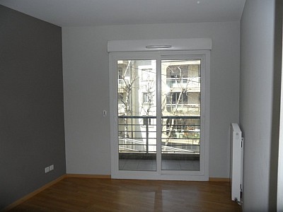 APPARTEMENT T4 A LOUER - ST ETIENNE BERGSON - 88 m2 - 865€ charges comprises par mois