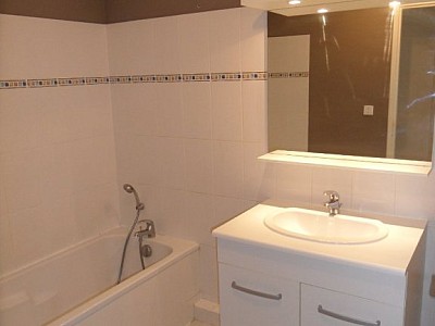 APPARTEMENT T4 A LOUER - ST ETIENNE BERGSON - 88 m2 - 865€ charges comprises par mois
