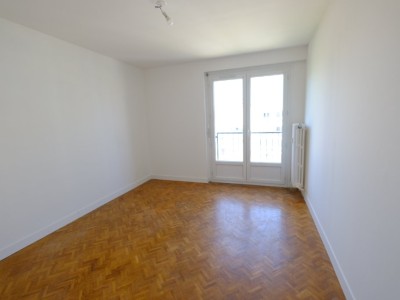 T4 - CITE DU DESIGN A LOUER - ST ETIENNE CARNOT - 70.67 m2 - 610�&euro; charges comprises par mois