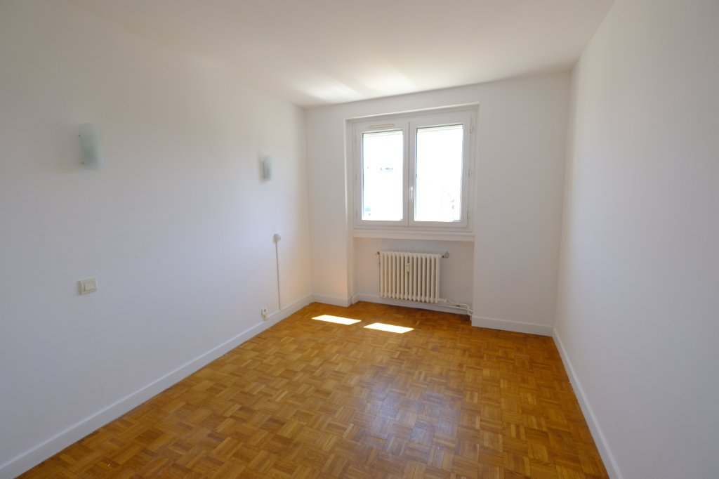 T4 - CITE DU DESIGN A LOUER - ST ETIENNE CARNOT - 70.67 m2 - 610�&euro; charges comprises par mois