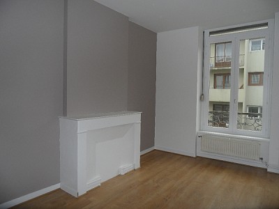 APPARTEMENT T4 A LOUER - ST ETIENNE CENTRE VILLE - 79.25 m2 - 630 € charges comprises par mois