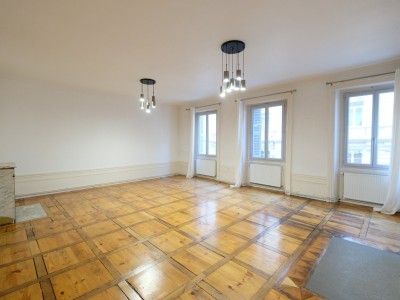 APPARTEMENT T4 A LOUER - ST ETIENNE CENTRE VILLE - 148.23 m2 - 875€ charges comprises par mois