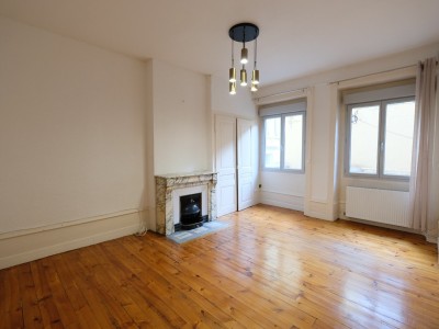 APPARTEMENT T4 A LOUER - ST ETIENNE CENTRE VILLE - 148.23 m2 - 875€ charges comprises par mois