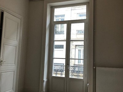APPARTEMENT A LOUER - ST ETIENNE CENTRE VILLE - 99.05 m2 - 670€ charges comprises par mois