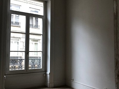 APPARTEMENT A LOUER - ST ETIENNE CENTRE VILLE - 99.05 m2 - 670€ charges comprises par mois