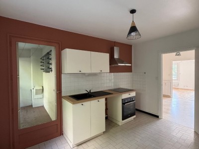 APPARTEMENT T4 A LOUER - ST ETIENNE CENTRE VILLE - 83.19 m2 - 785€ charges comprises par mois