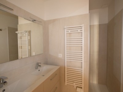 CENTRE VILLE A LOUER - ST ETIENNE CENTRE VILLE - 122.13 m2 - 995 € charges comprises par mois