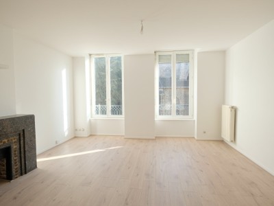 APPARTEMENT T4 A LOUER - ST ETIENNE CENTRE VILLE - 84 m2 - 650€ charges comprises par mois