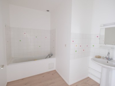 APPARTEMENT T4 A LOUER - ST ETIENNE CENTRE VILLE - 84 m2 - 650€ charges comprises par mois