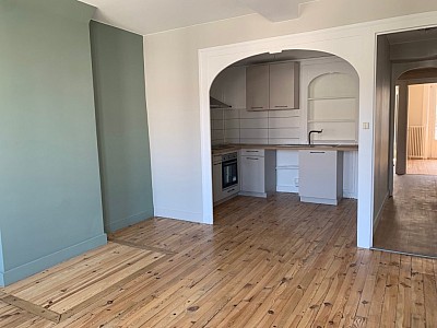 APPARTEMENT T4 A LOUER - ST ETIENNE CENTRE VILLE - 76.73 m2 - 690€ charges comprises par mois