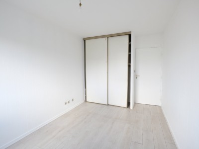APPARTEMENT T4 A LOUER - ST ETIENNE CENTRE VILLE - 83.03 m2 - 620€ charges comprises par mois