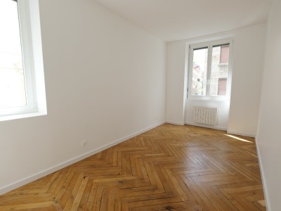 APPARTEMENT T4 A LOUER - ST ETIENNE CENTRE VILLE - 97.97 m2 - 810€ charges comprises par mois