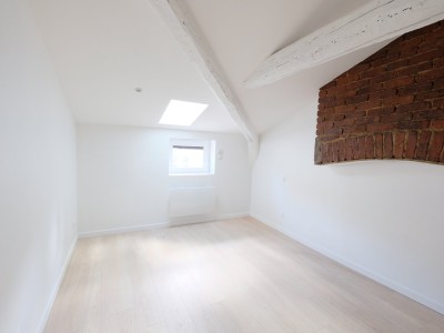 APPARTEMENT T4 A LOUER - ST ETIENNE CENTRE VILLE - 91.39 m2 - 1100€ charges comprises par mois