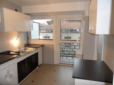 APPARTEMENT T4 A LOUER - ST ETIENNE CENTRE VILLE - 86.44 m2 - 900€ charges comprises par mois