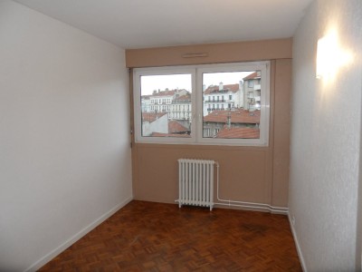 APPARTEMENT T4 A LOUER - ST ETIENNE CENTRE VILLE - 86.44 m2 - 900€ charges comprises par mois