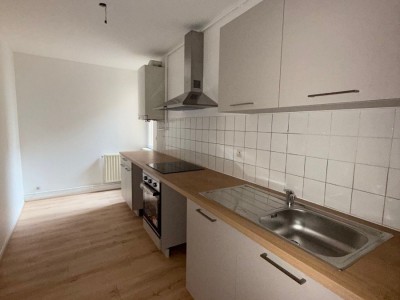 APPARTEMENT T4 A LOUER - ST ETIENNE CENTRE VILLE - 84 m2 - 670€ charges comprises par mois