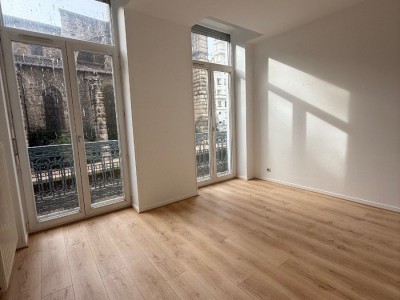 APPARTEMENT T4 A LOUER - ST ETIENNE CENTRE VILLE - 84 m2 - 670€ charges comprises par mois