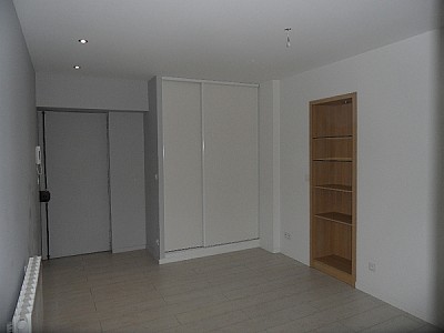 APPARTEMENT T4 A LOUER - ST ETIENNE CENTRE VILLE - 80.72 m2 - 730 € charges comprises par mois