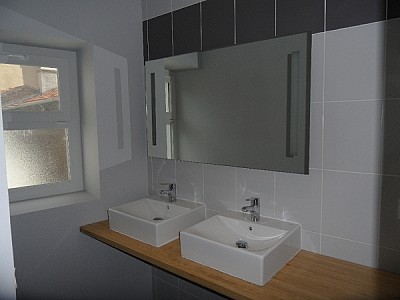 APPARTEMENT T4 A LOUER - ST ETIENNE CENTRE VILLE - 80.72 m2 - 730 € charges comprises par mois