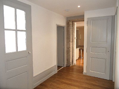 APPARTEMENT T4 A LOUER - ST ETIENNE CENTRE VILLE - 97.31 m2 - 780€ charges comprises par mois
