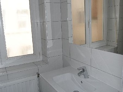 APPARTEMENT T4 A LOUER - ST ETIENNE CENTRE VILLE - 97.31 m2 - 780€ charges comprises par mois