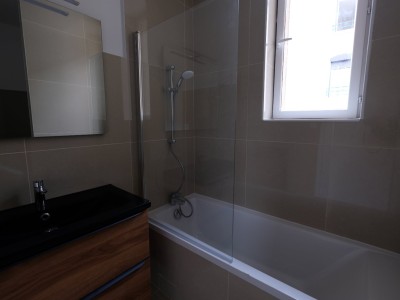 APPARTEMENT T4 A LOUER - ST ETIENNE CHATEAUCREUX - 78,99 m2 - 695 € charges comprises par mois
