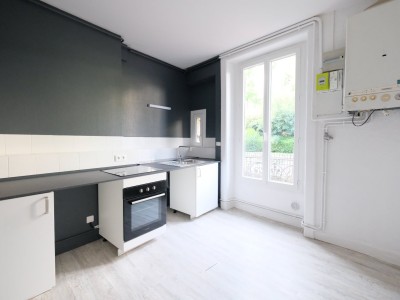 APPARTEMENT T4 A LOUER - ST ETIENNE FAURIEL - 90.87 m2 - 660 € charges comprises par mois