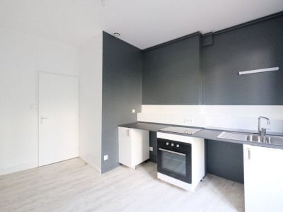 APPARTEMENT T4 A LOUER - ST ETIENNE FAURIEL - 90.87 m2 - 660 € charges comprises par mois