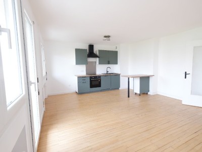 APPARTEMENT T4 A LOUER - ST ETIENNE FAURIEL - 90 m2 - 970€ charges comprises par mois