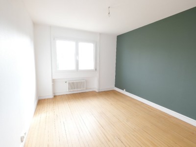 APPARTEMENT T4 A LOUER - ST ETIENNE FAURIEL - 90 m2 - 970€ charges comprises par mois