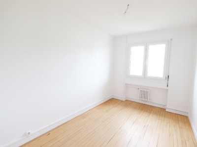 APPARTEMENT T4 A LOUER - ST ETIENNE FAURIEL - 90 m2 - 970€ charges comprises par mois