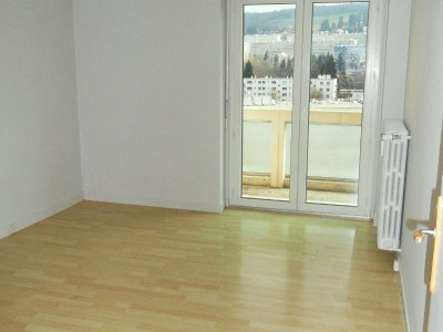 APPARTEMENT T4 A LOUER - ST ETIENNE FAURIEL - 71.07 m2 - 750�&euro; charges comprises par mois