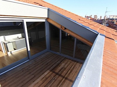 APPARTEMENT T4 A LOUER - ST ETIENNE HYPER CENTRE - 85.32 m2 - 995�&euro; charges comprises par mois