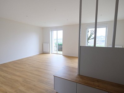APPARTEMENT T4 A LOUER - ST ETIENNE LA TERRASSE - 112.2 m2 - 1 340 € charges comprises par mois