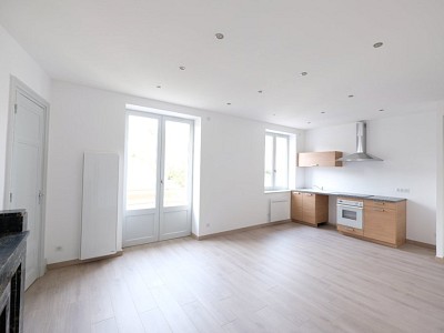 APPARTEMENT T4 A LOUER - ST ETIENNE MONTPLAISIR - 78.16 m2 - 660€ charges comprises par mois