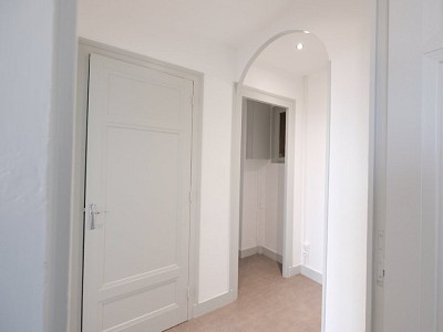 APPARTEMENT T4 A LOUER - ST ETIENNE MONTPLAISIR - 78.16 m2 - 660€ charges comprises par mois