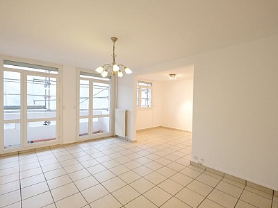 APPARTEMENT T4 A LOUER - ST ETIENNE PARC DE L EUROPE - 74.26 m2 - 790€ charges comprises par mois