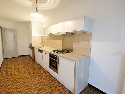 APPARTEMENT T4 A LOUER - ST ETIENNE PARC DE L EUROPE - 74.26 m2 - 790€ charges comprises par mois