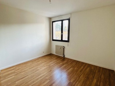 APPARTEMENT T4 A LOUER - ST ETIENNE - 90.82 m2 - 890€ charges comprises par mois