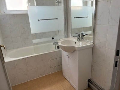 APPARTEMENT T4 A LOUER - ST ETIENNE - 71.07 m2 - 750 € charges comprises par mois