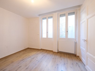 APPARTEMENT T4 A VENDRE - ST ETIENNE BADOUILLRE - 121.14 m2 - 195000 €