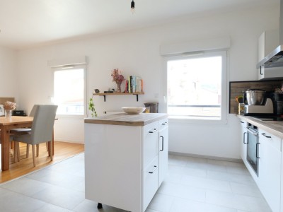 APPARTEMENT T4 A VENDRE - ST ETIENNE BADOUILLRE - 98.44 m2 - 165000€