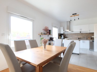 APPARTEMENT T4 A VENDRE - ST ETIENNE BADOUILLRE - 98.44 m2 - 165000€