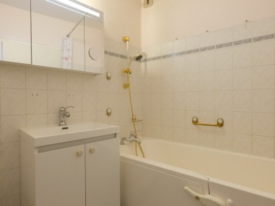 APPARTEMENT T4 A VENDRE - ST ETIENNE BADOUILLÈRE - 90.8 m2 - 149 900 €
