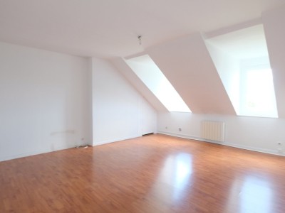 APPARTEMENT T4 A VENDRE - ST ETIENNE BADOUILLÈRE - 110.16 m2 - 85 000 €