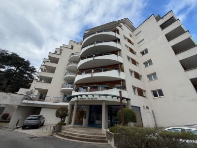 APPARTEMENT T4 A VENDRE - ST ETIENNE BEL AIR - 84.91 m2 - 215�000�&euro;